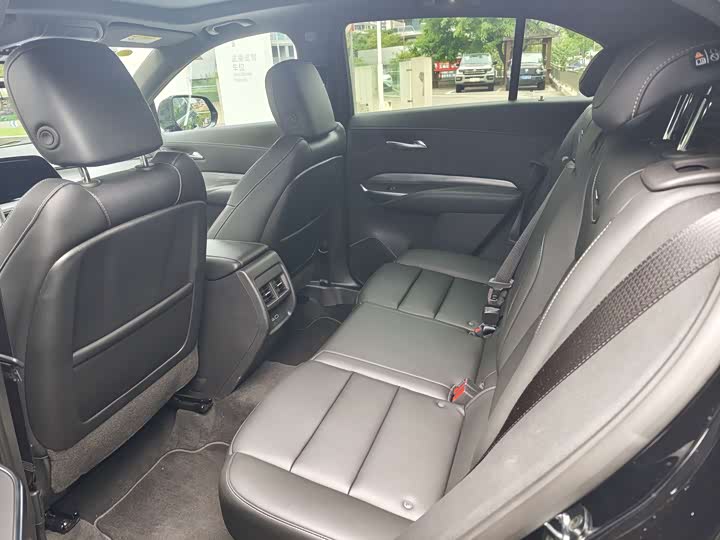 Cadillac XT4 2024 2024款 28T 两驱豪华型