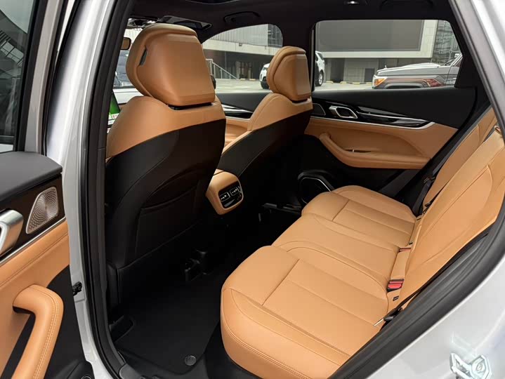 Geely Atlas L 2025 2025款 第四代 1.5TD DCT 山河