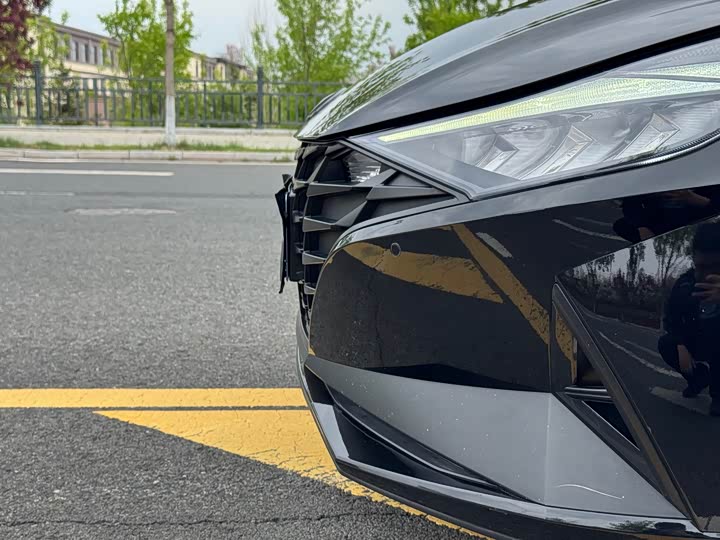 Фото 5 - Hyundai Elantra N line