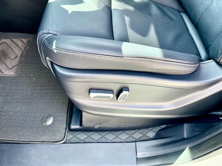 Zdjęcie 8 - GAC Trumpchi M8
