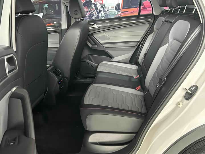Volkswagen Tiguan X 2022 2022款 330TSI 两驱旗舰版