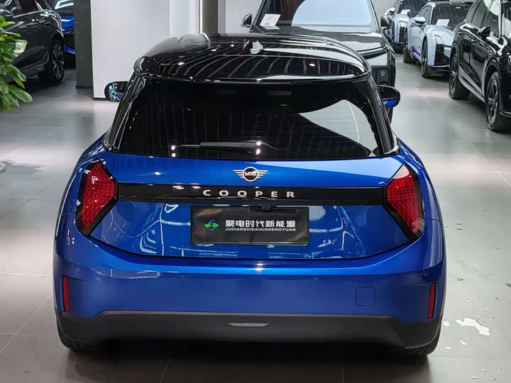 Фото 7 - Mini Cooper