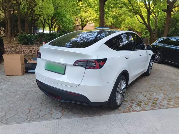 Фото 7 - Tesla Model Y