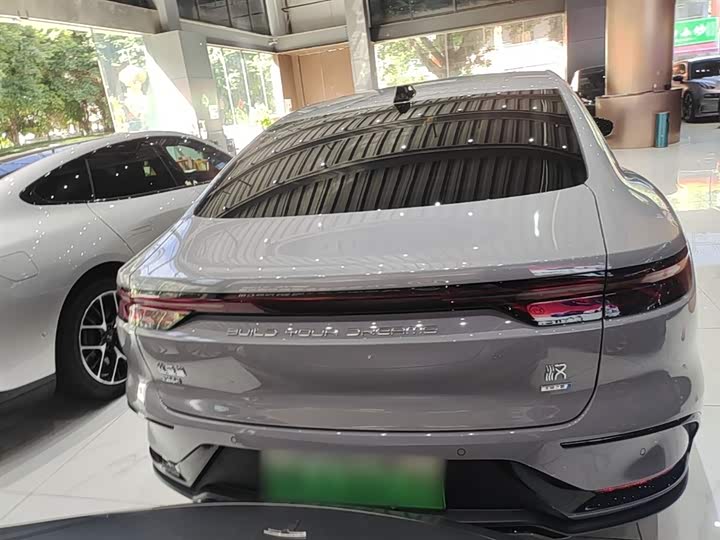 BYD Han 2025 2025款 DM-i 智驾版 245KM尊贵型