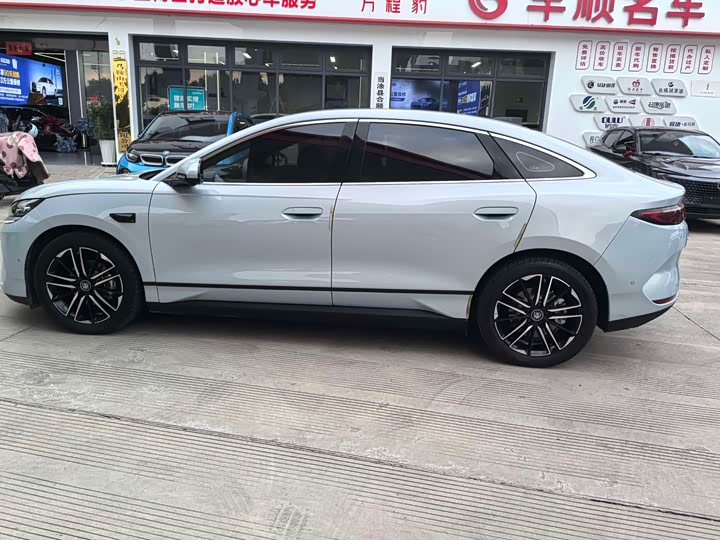 Zdjęcie 5 - BYD Qin L