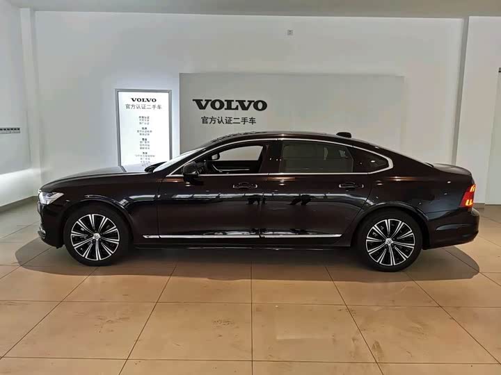 Фото 5 - Volvo S90