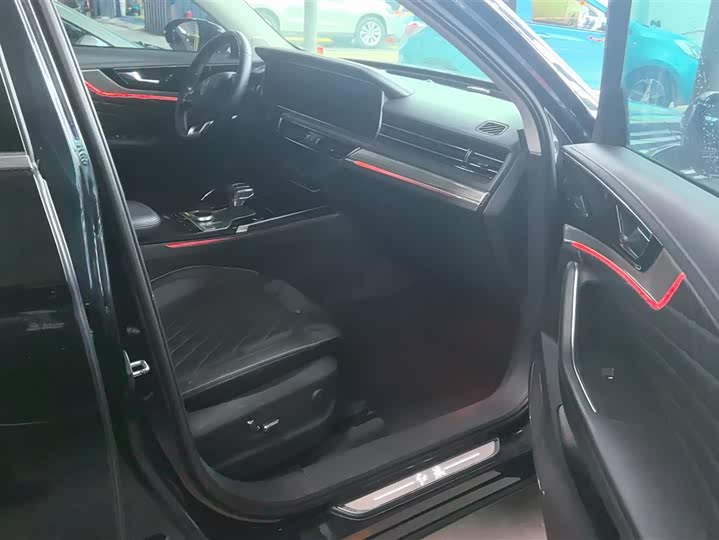 Zdjęcie 8 - Hongqi HS5