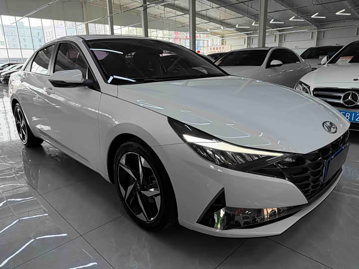 Фото 3 - Hyundai Elantra N line