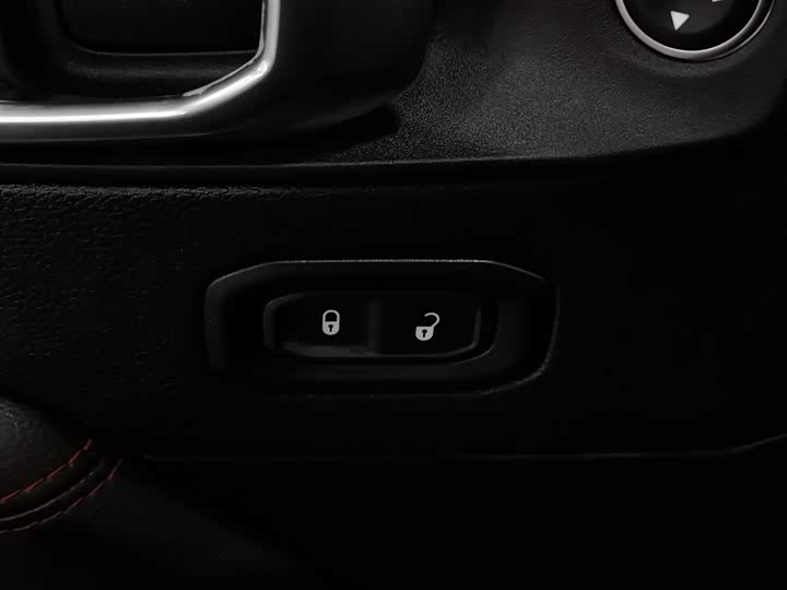 Jeep Wrangler 2021 2021款 2.0T 罗宾汉四门版