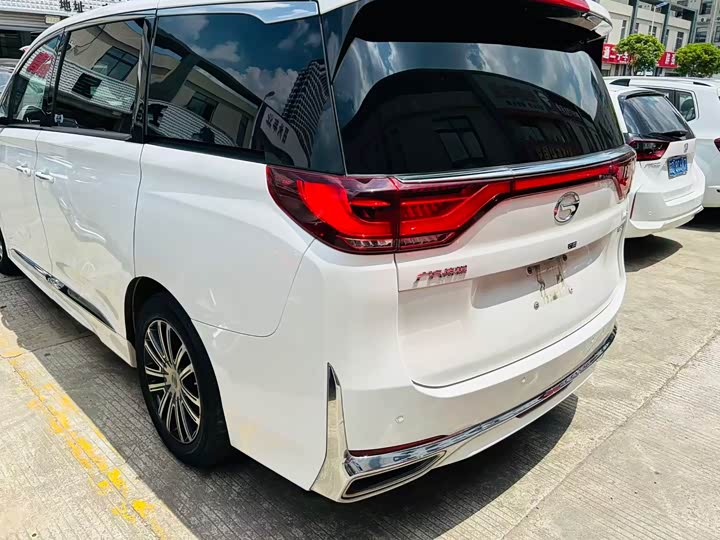 Zdjęcie 2 - GAC Trumpchi M8