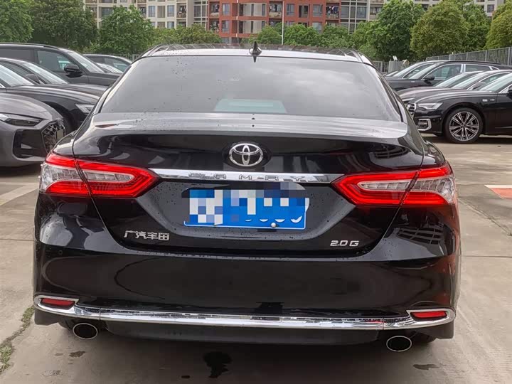 Фото 4 - Toyota Camry