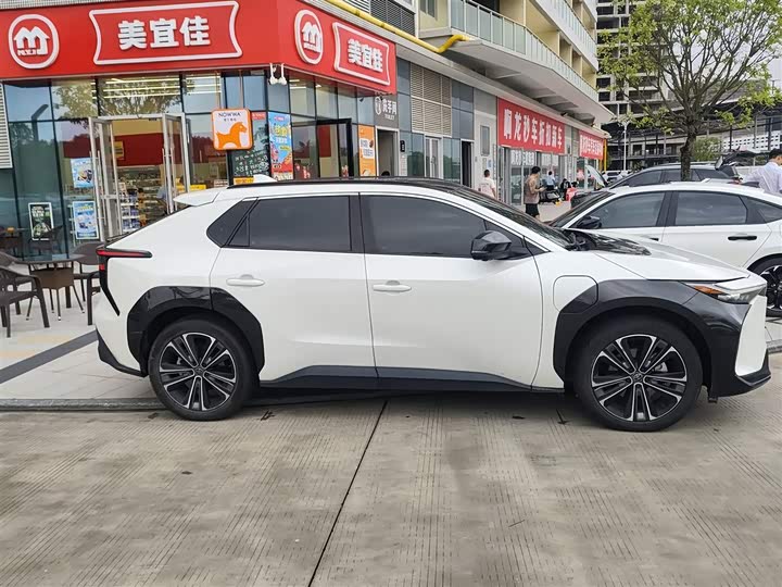 2022 Toyota bZ4X
