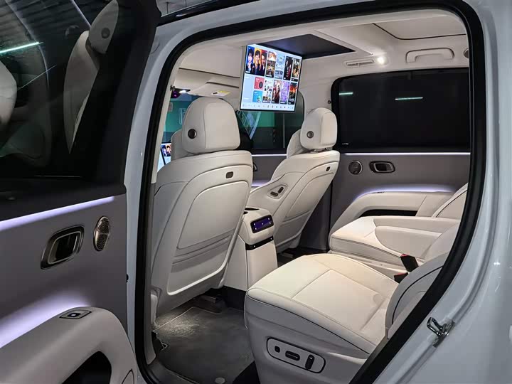 LiXiang i8 2025 2025款 标准版