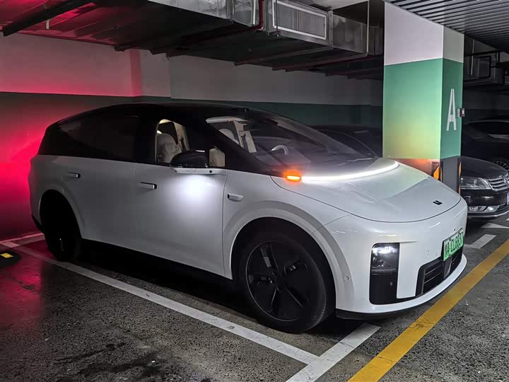 LiXiang i8 2025 2025款 标准版