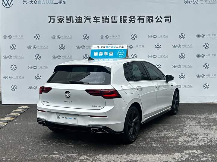 Фото 5 - Volkswagen Golf