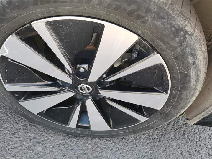 Zdjęcie 6 - Nissan Teana