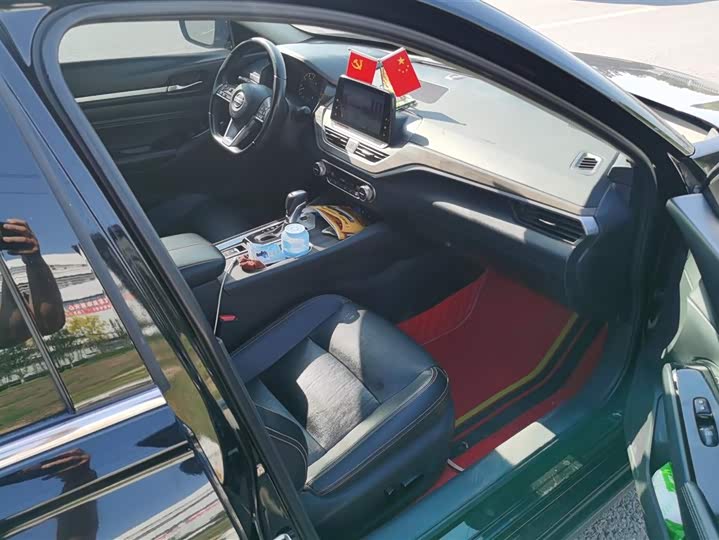 Zdjęcie 8 - Nissan Teana