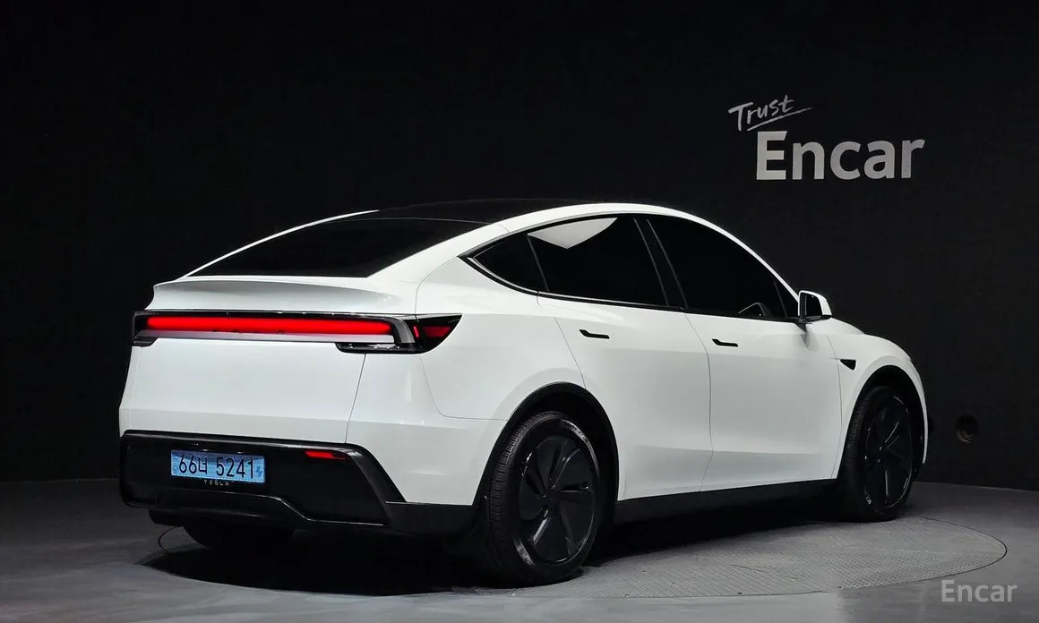 2020 Tesla Model Y