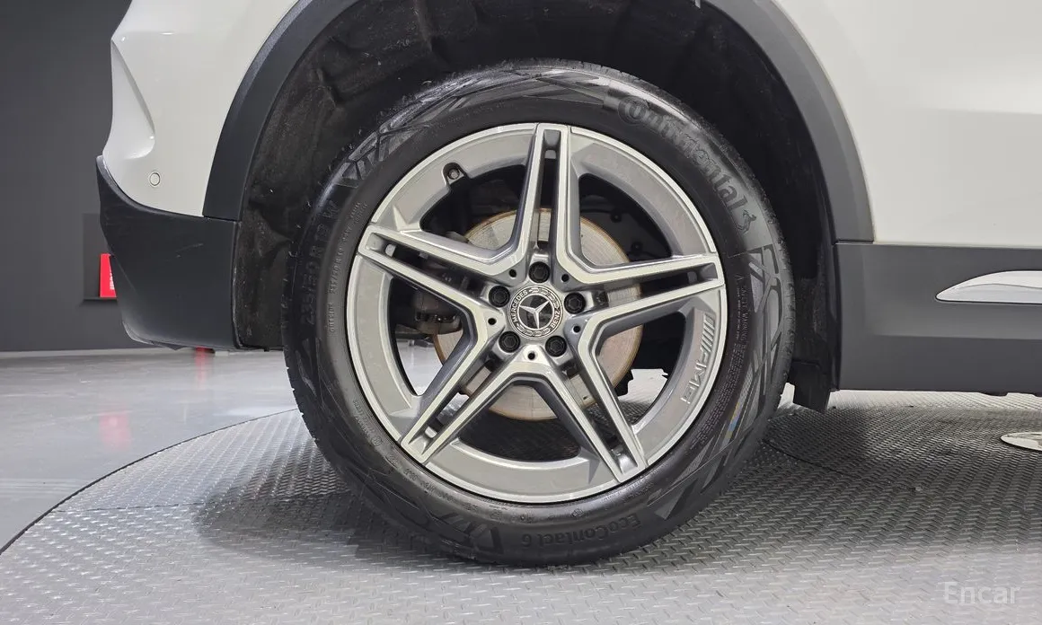 Фото 5 - Mercedes-Benz GLA-Class