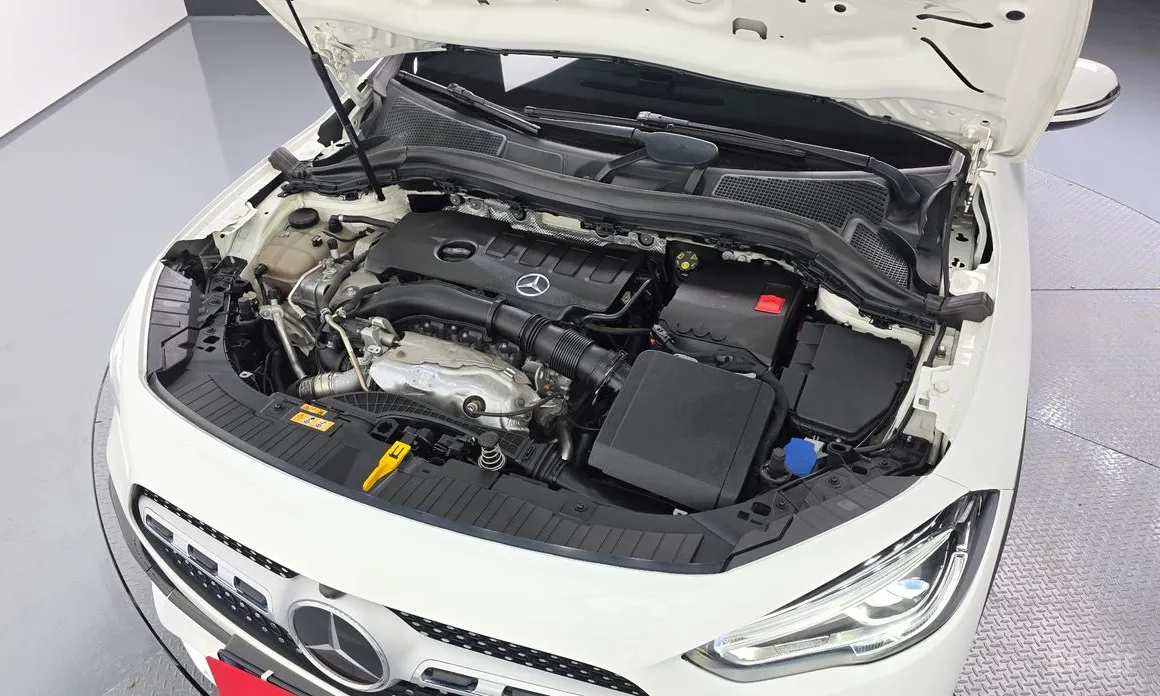 Фото 6 - Mercedes-Benz GLA-Class