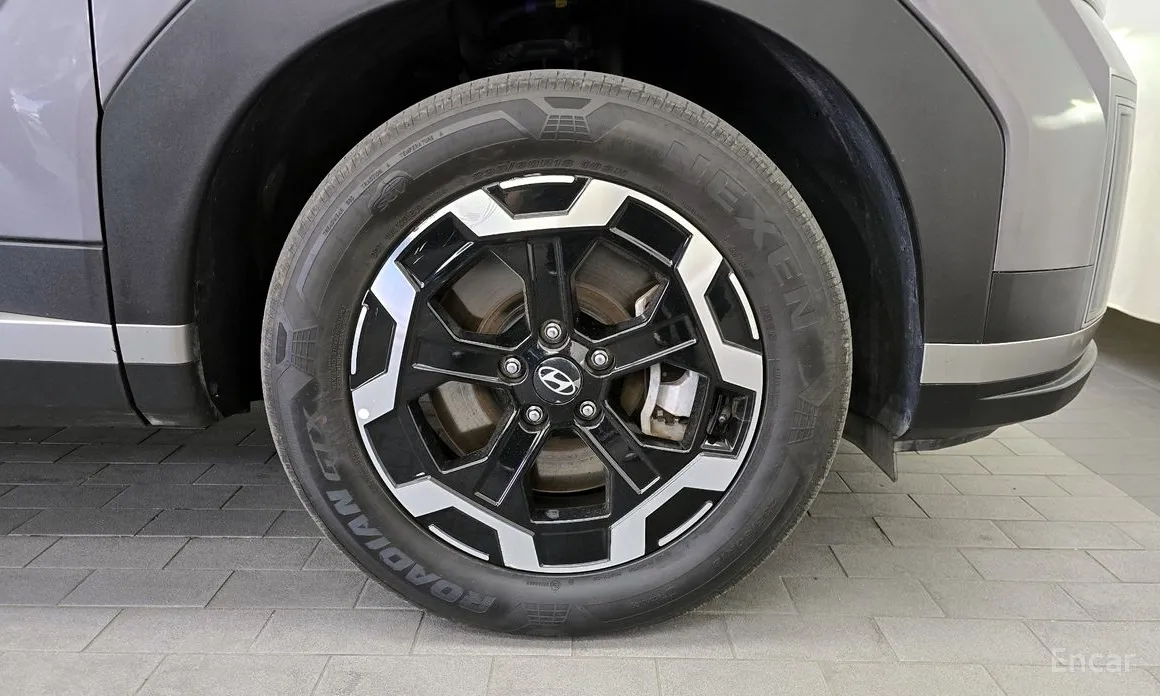 Фото 21 - Hyundai Santa Fe
