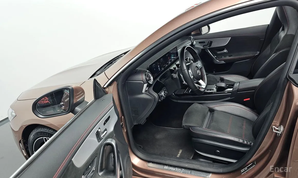 Фото 10 - Mercedes-Benz CLA-Class