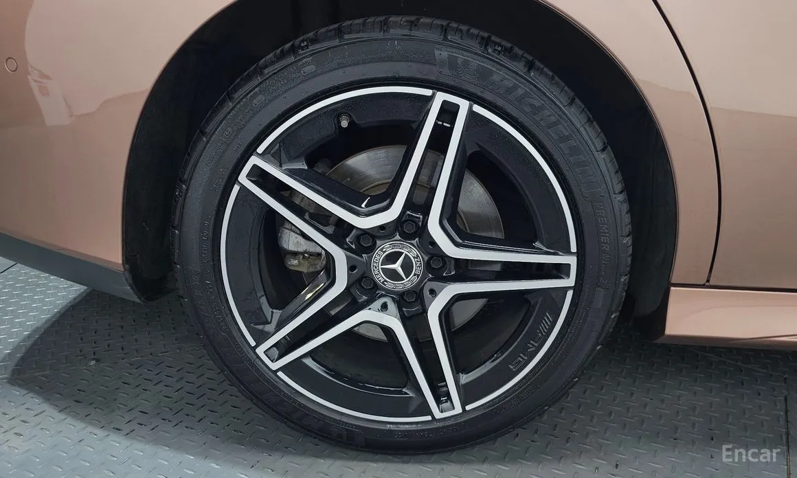 Фото 21 - Mercedes-Benz CLA-Class