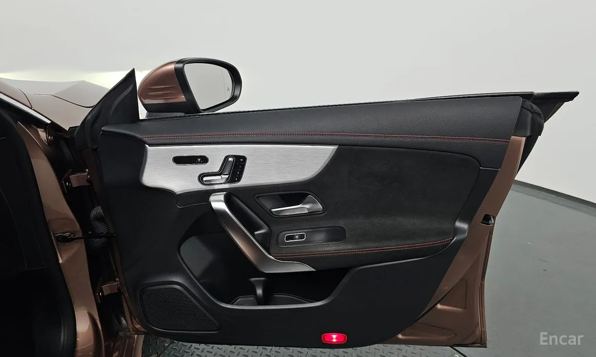 Фото 24 - Mercedes-Benz CLA-Class