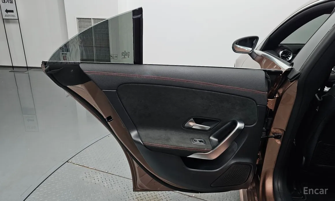 Фото 25 - Mercedes-Benz CLA-Class