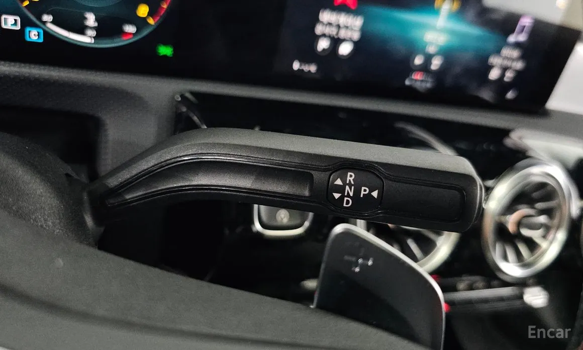 Фото 9 - Mercedes-Benz CLA-Class