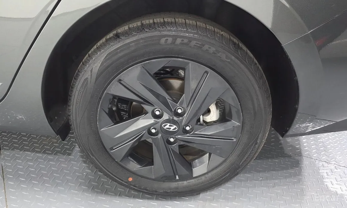 Zdjęcie 21 - Hyundai Avante