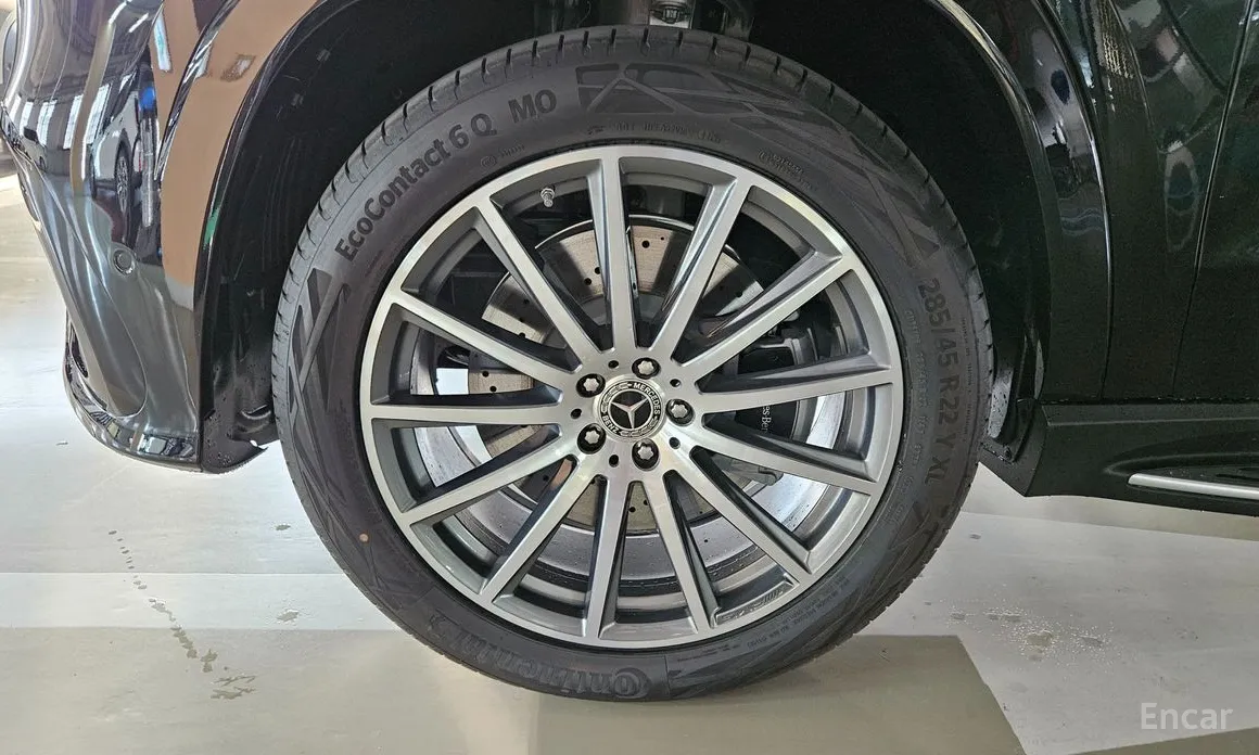 Photo 15 - Mercedes-Benz GLS-Class
