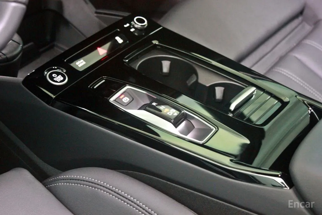 Audi Q6 e-tron 2025 Premium Quattro