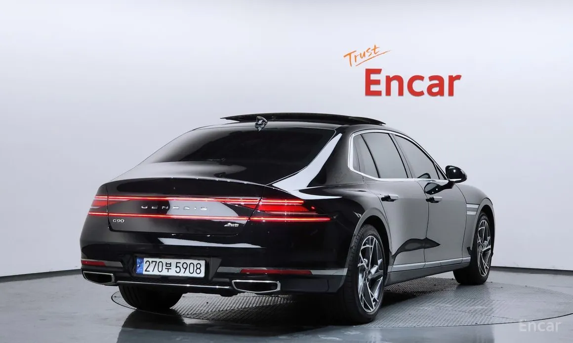 2021 Genesis G90