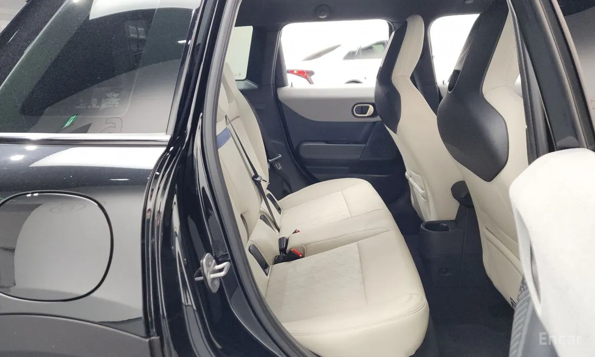 Mini Cooper 2024 5 Door Favoured