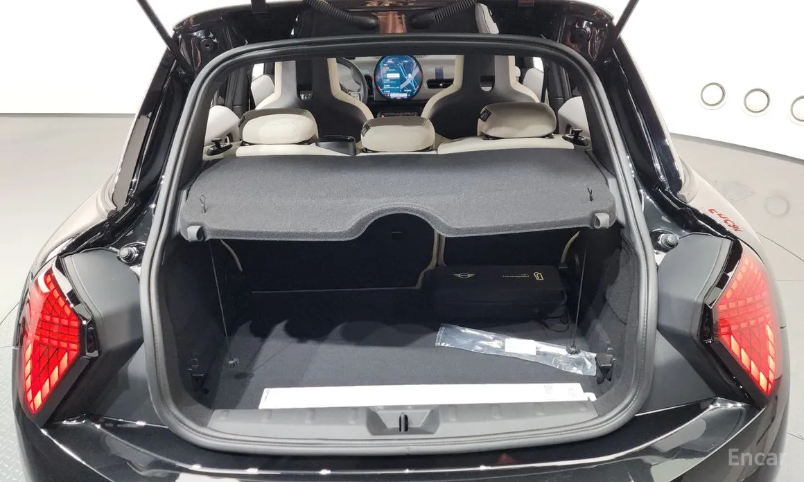 Mini Cooper 2024 5 Door Favoured