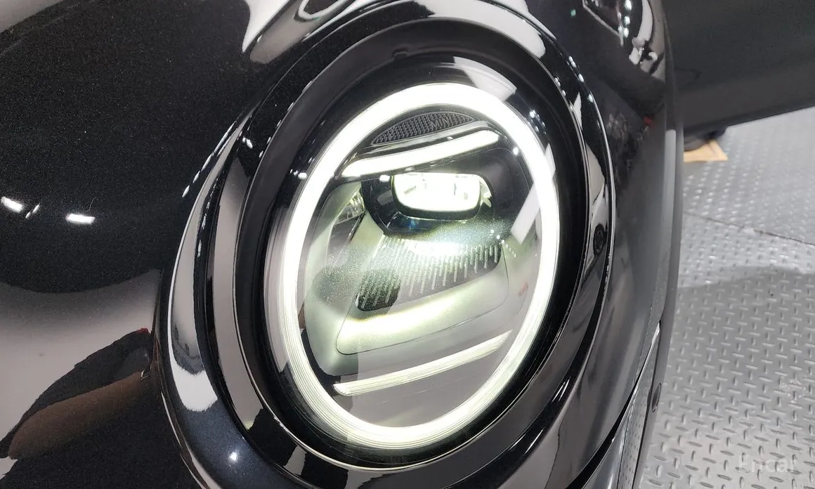 Mini Cooper 2024 5 Door Favoured