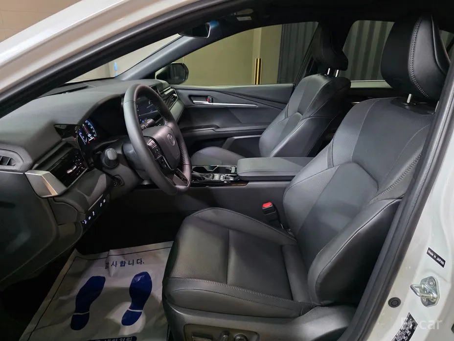 Toyota Camry 2024 2.5 XLE Hybrid