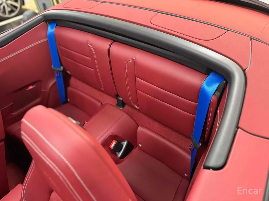 Porsche 911 2019 Carrera Cabriolet
