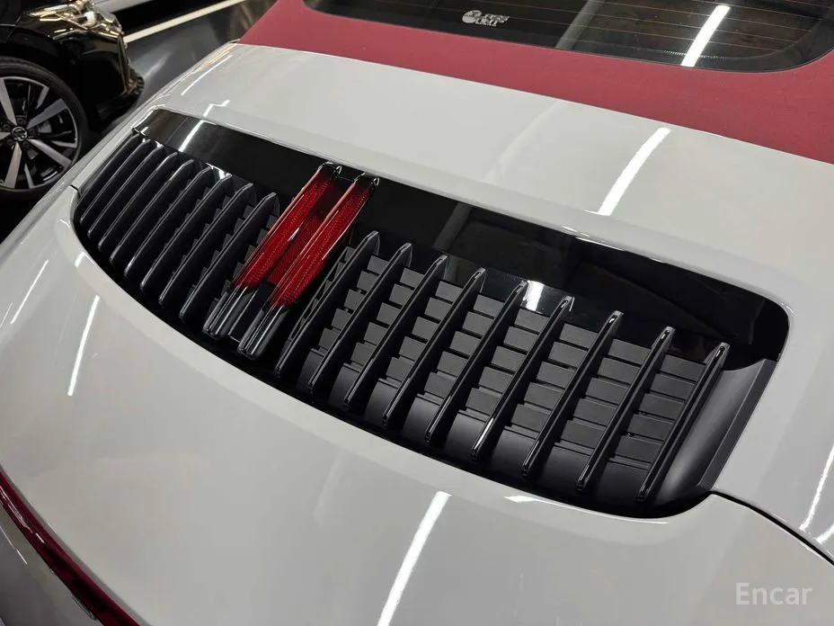 Porsche 911 2019 Carrera Cabriolet