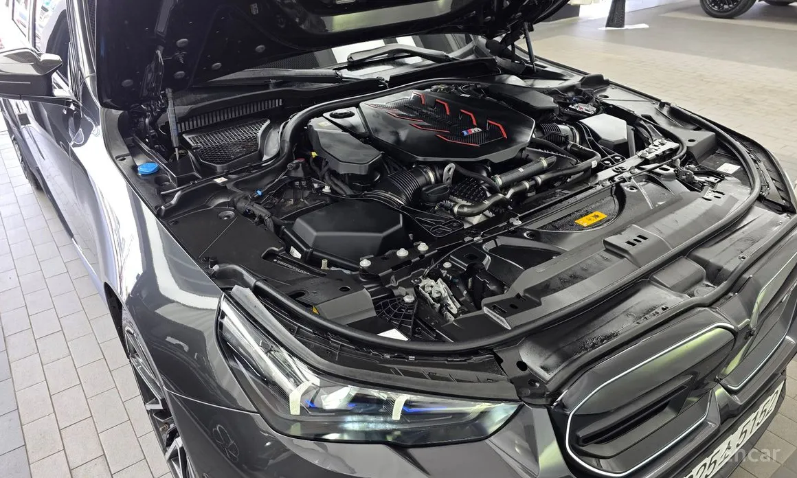 BMW M5 2024 M5 Sedan