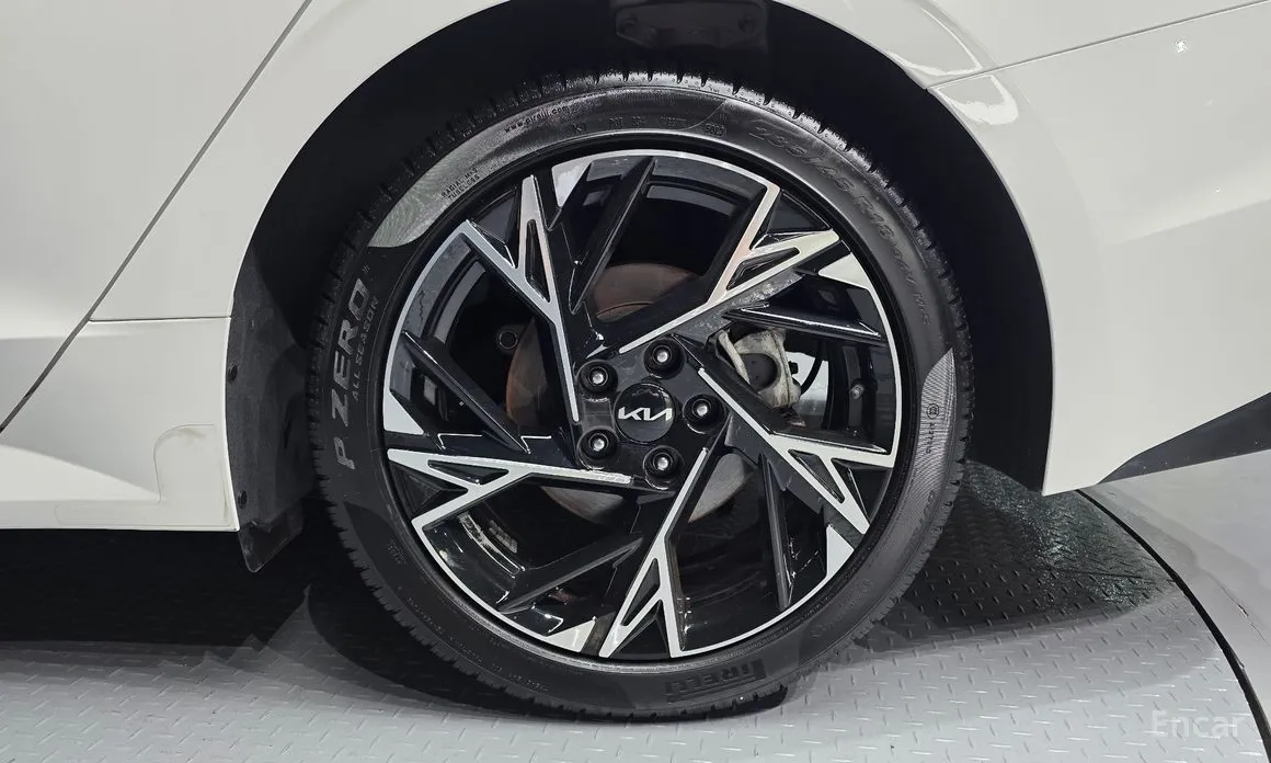 2023 Kia K5