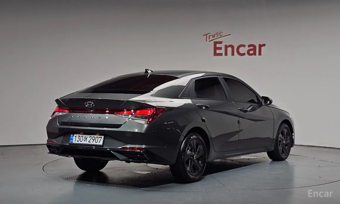 Фото 2 - Hyundai Avante