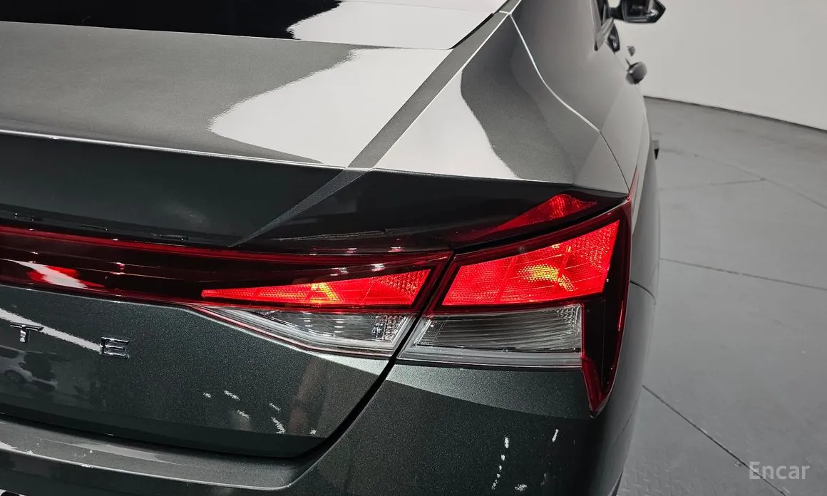 Фото 23 - Hyundai Avante