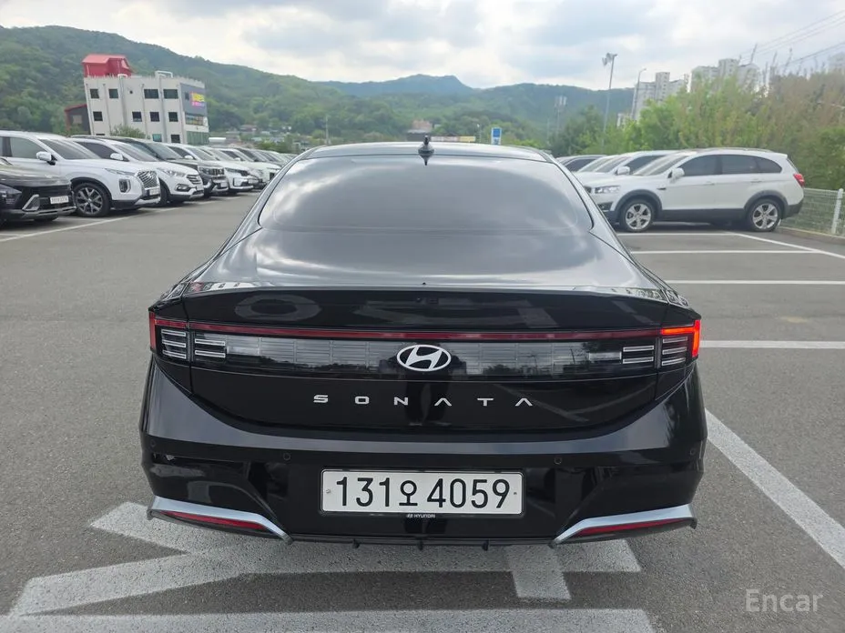 Фото 4 - Hyundai Sonata