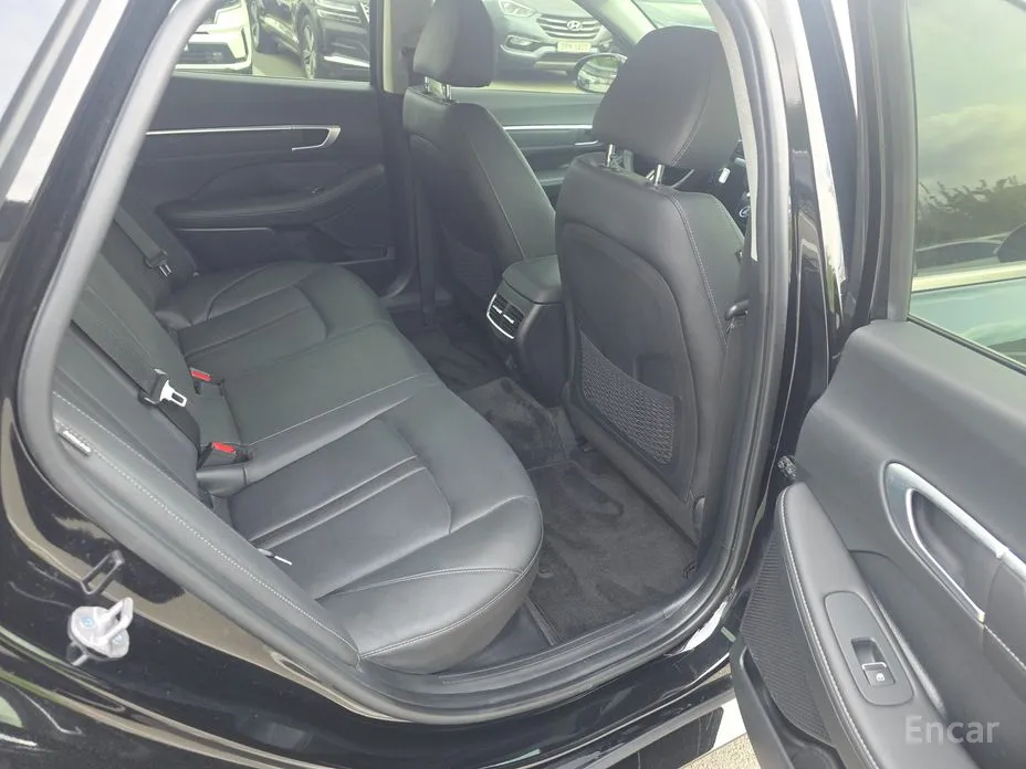 Фото 8 - Hyundai Sonata