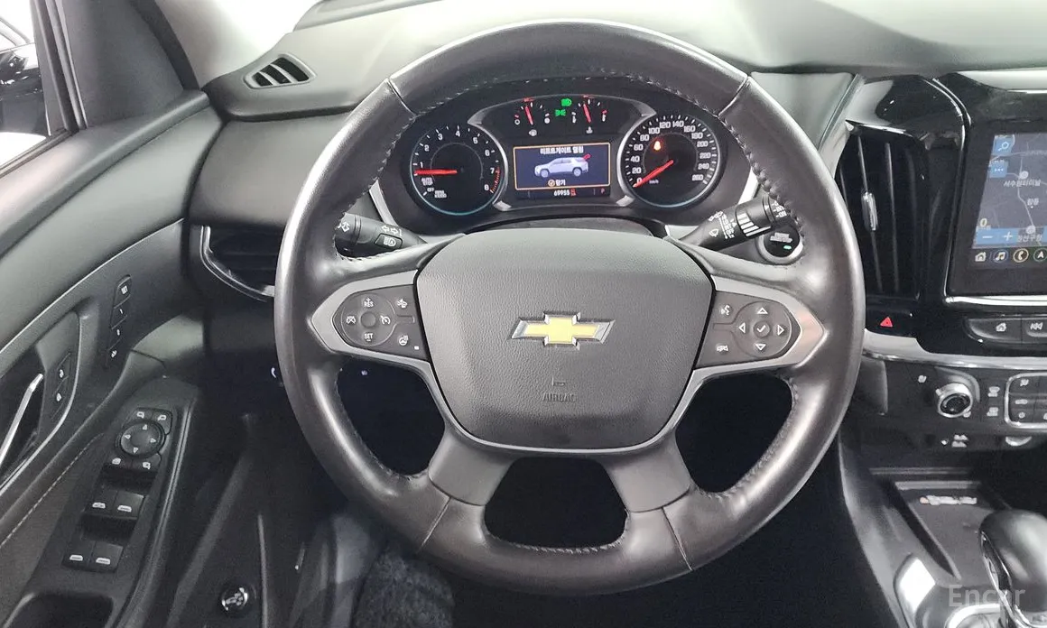 Photo 13 - Chevrolet Traverse