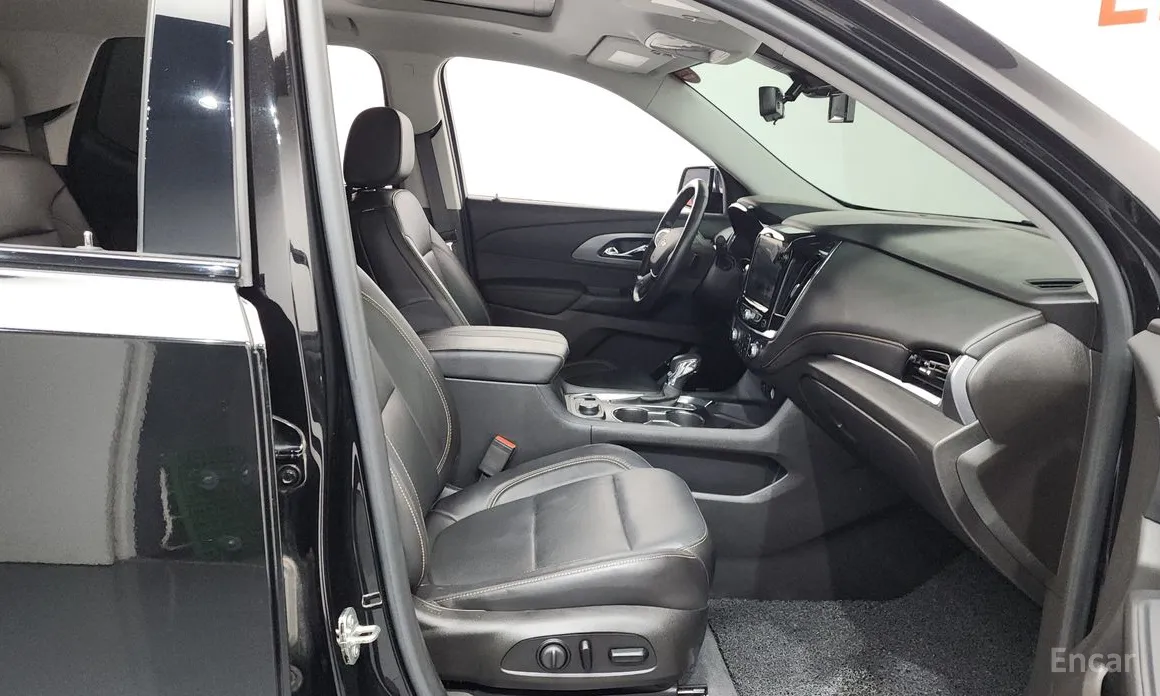 Photo 26 - Chevrolet Traverse