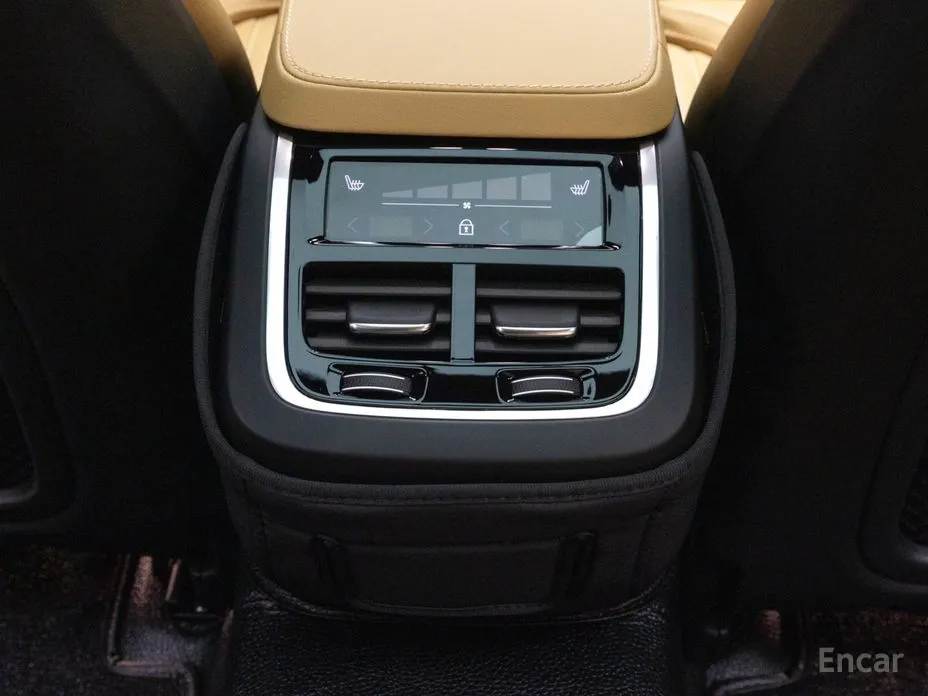 Фото 16 - Volvo V90