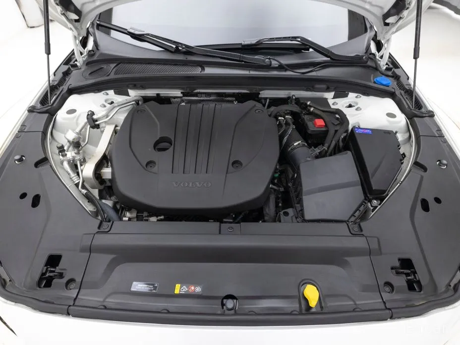 Фото 6 - Volvo V90